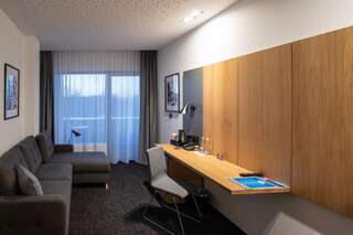 Отель Hotel Olimp Business & Spa Вейхерово Двухместный номер Делюкс с 1 кроватью и балконом-3