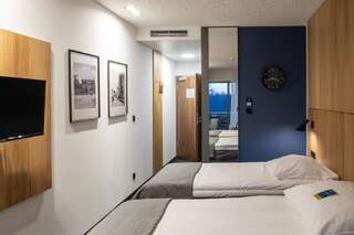 Отель Hotel Olimp Business & Spa Вейхерово Двухместный номер Делюкс с 1 кроватью и балконом-1